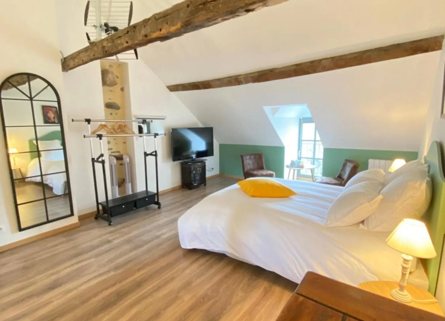Pensión Hotel Au Pont D'Olt Saint-Côme-dʼOlt